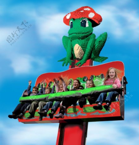 儿童游乐场青蛙升降机图片
