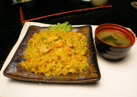 什锦海鲜咖喱炒饭