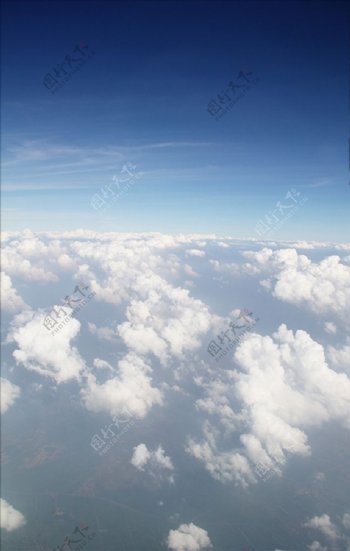 飞机看云