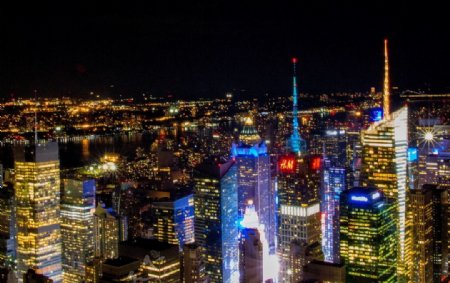 纽约曼哈顿帝国大厦夜景