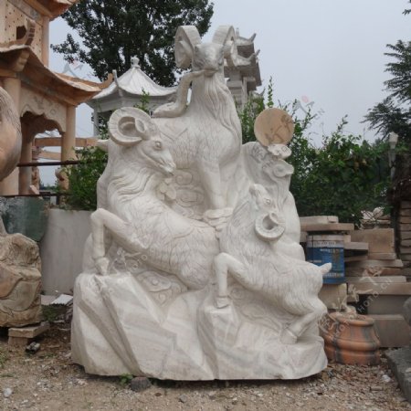 三羊开泰雕塑