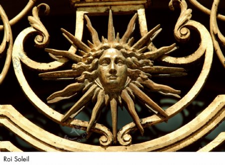 太阳神雕塑