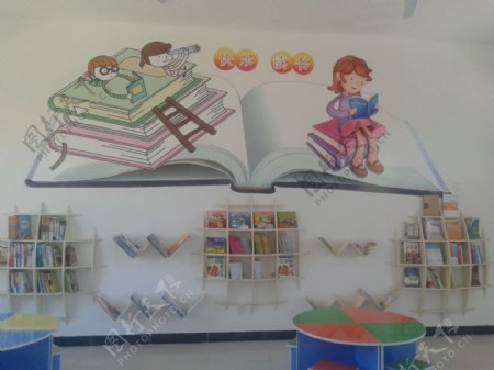 图书室摄影幼儿园图书布置