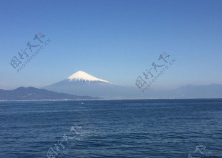 伊豆湾远眺富士山