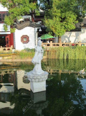 上海城隍庙仙女石雕