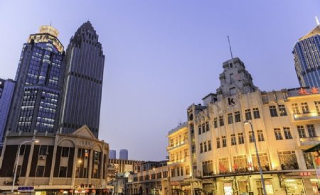 天津建设路街景