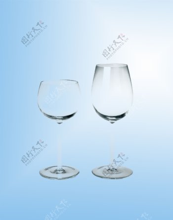 透明玻璃高脚杯酒杯矢量图