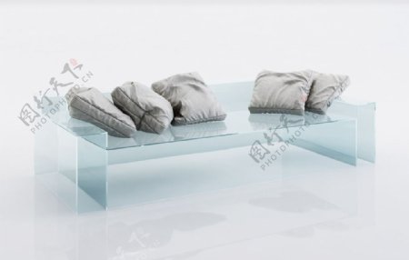 白色柔软沙发模型