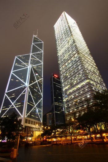 夜幕下的香港