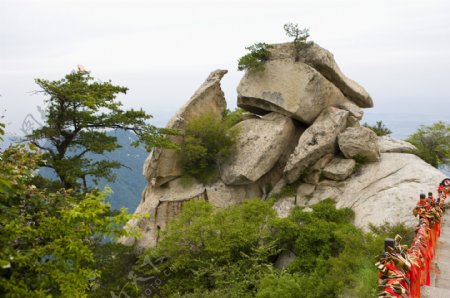 华山岩石风景图片