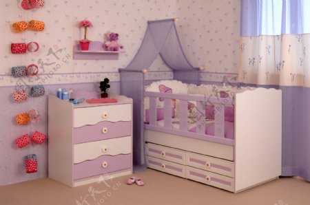 紫色梦幻婴儿房