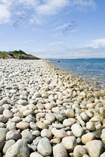 海边砾石图片