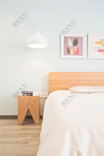 现代港式卧室装修效果图