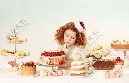 蛋糕与女孩图片