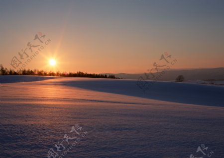 冬季日落风景摄影图片