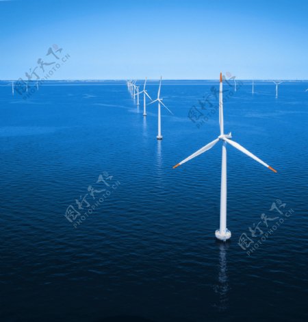 工业生产海上风力发电图片