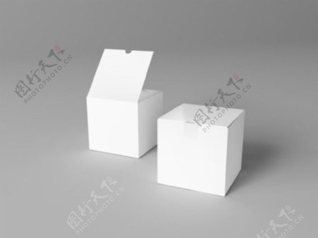 白色正方型盒子