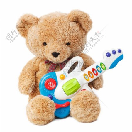 抱着吉他的小熊