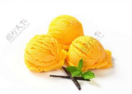 黄色冰激凌图片