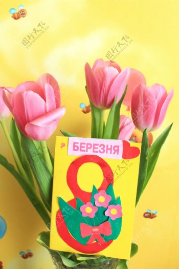妇女节花束与卡片图片