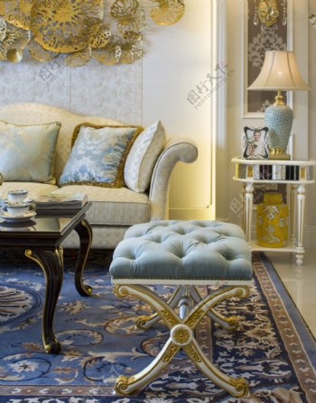法式时尚客厅沙发设计图