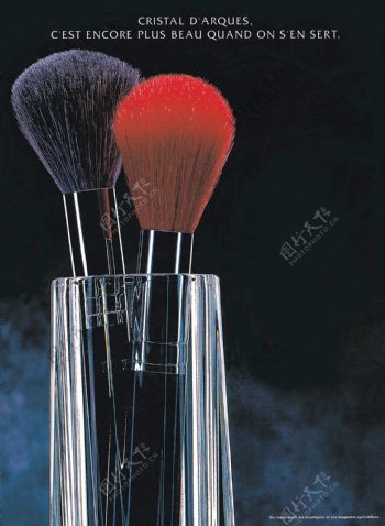 法国香水化妆品广告创意设计0032