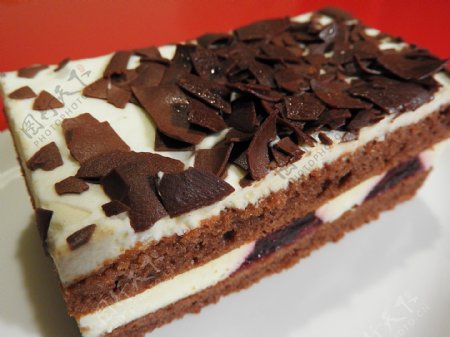 美味巧克力块状蛋糕图片