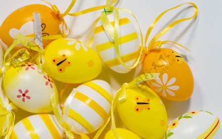 黄色复活节彩蛋图片