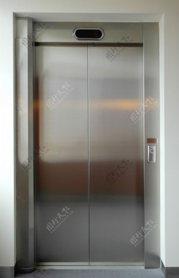 电梯门图片