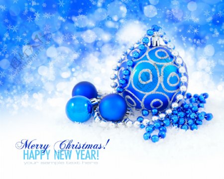 蓝色圣诞彩球和珠子背景素材图片