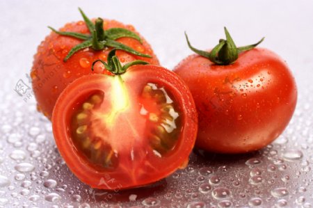三个西红柿图片