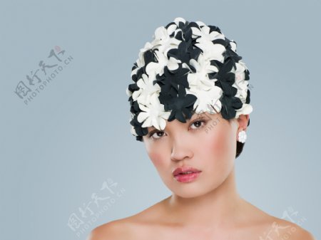 黑白花相见美女发型设计图片