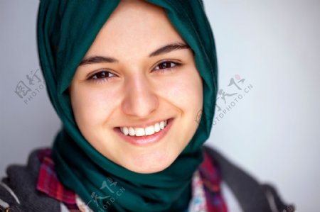 微笑的阿拉伯女人图片