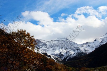 雪山风景图图片
