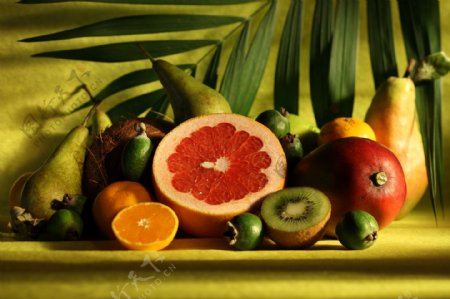 橙子猕猴桃与梨图片