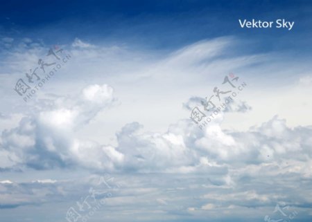 海面上的云层图片