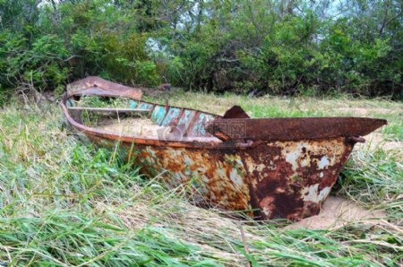 废弃的旧渔船