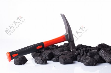 锤子与煤炭图片