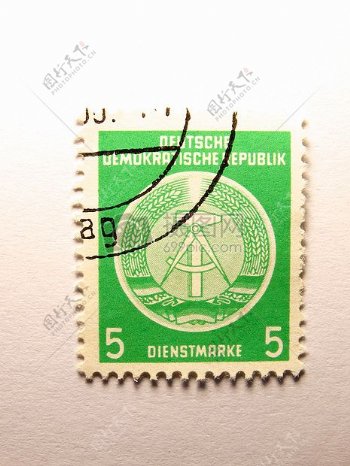 绿色的邮票