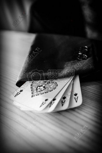 魔术师的扑克牌