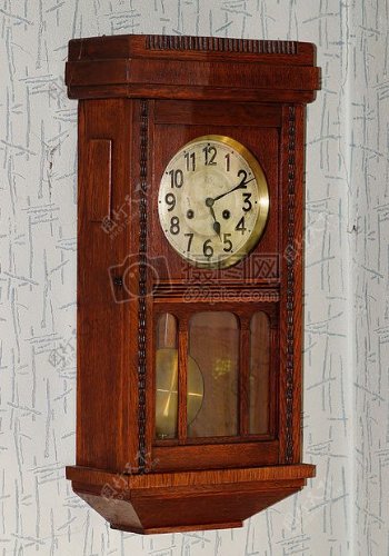 精致的古董挂钟