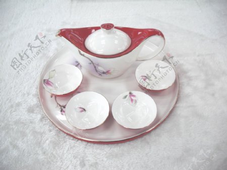 红玉兰骨瓷茶具