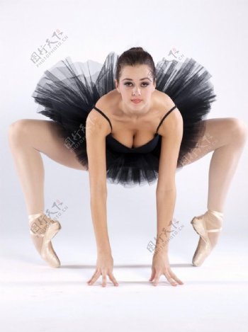 黑发芭蕾舞女比安卡