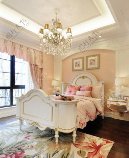 粉色系卧室效果图