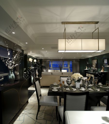 黑白室内餐厅吊灯现代奢华装修效果图