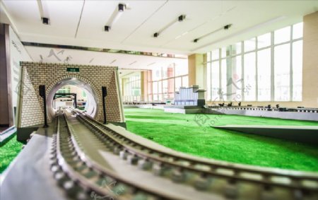 火车隧道模型图高清