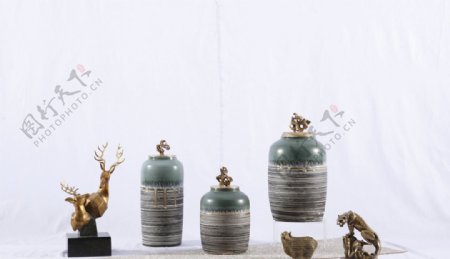 创意陶瓷配铜罐子橄榄绿条纹