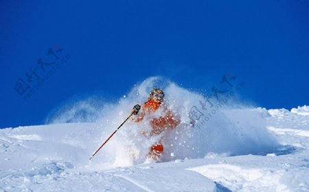 瑞士阿尔卑斯山滑雪
