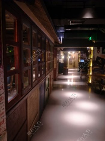 酒吧餐厅走廊