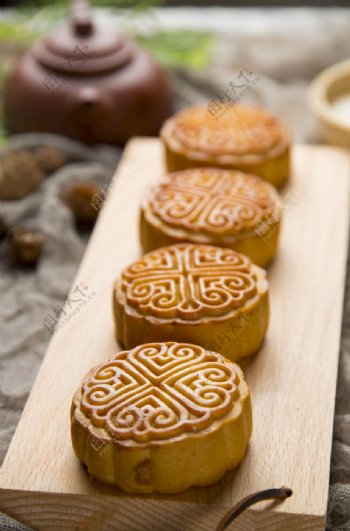 广式月饼棚拍中秋节传统节